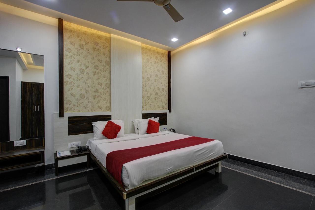 Bijāpur Hotel Le Grande מראה חיצוני תמונה